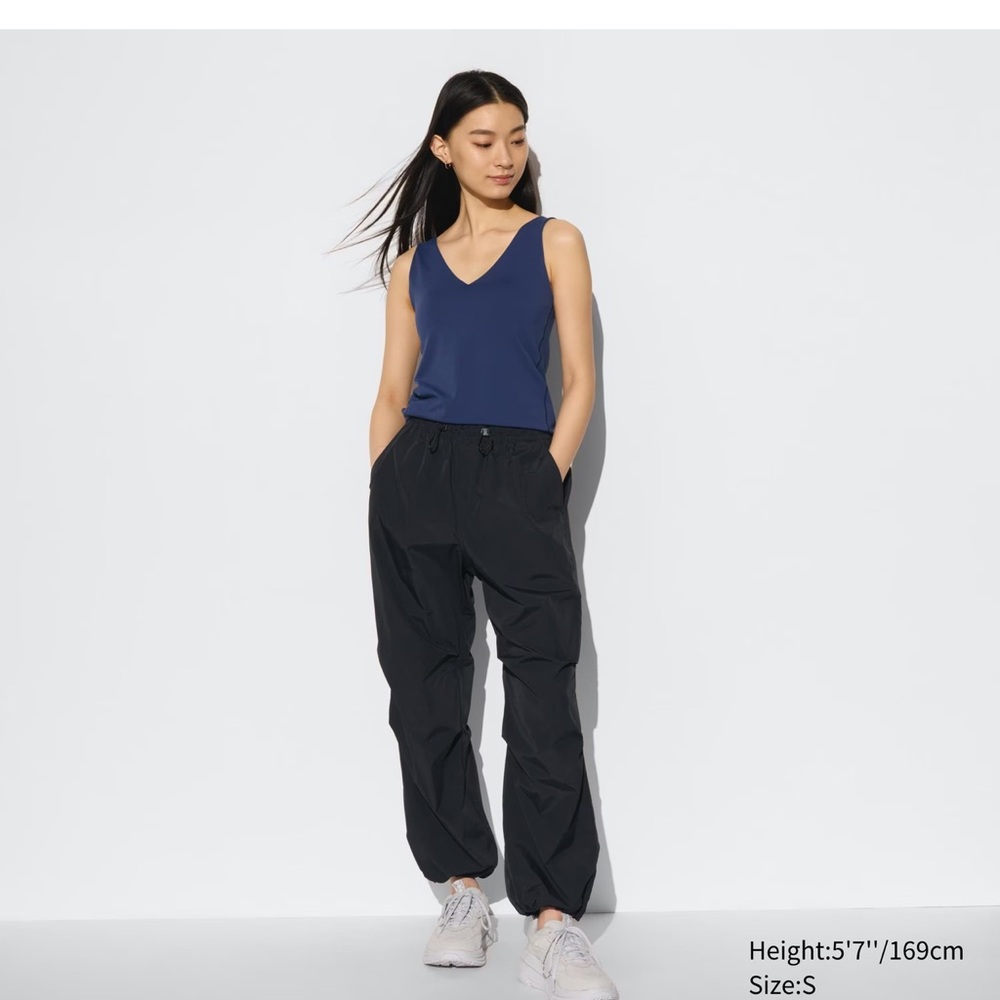 Uniqlo Wide Fit Parachute Cargo Pants Small NWT
